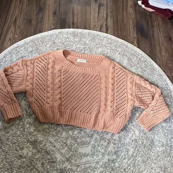 BNWoT UO | S | Peach Cableknit Crochet Soft Cropped Sweater - Picture 3 of 6